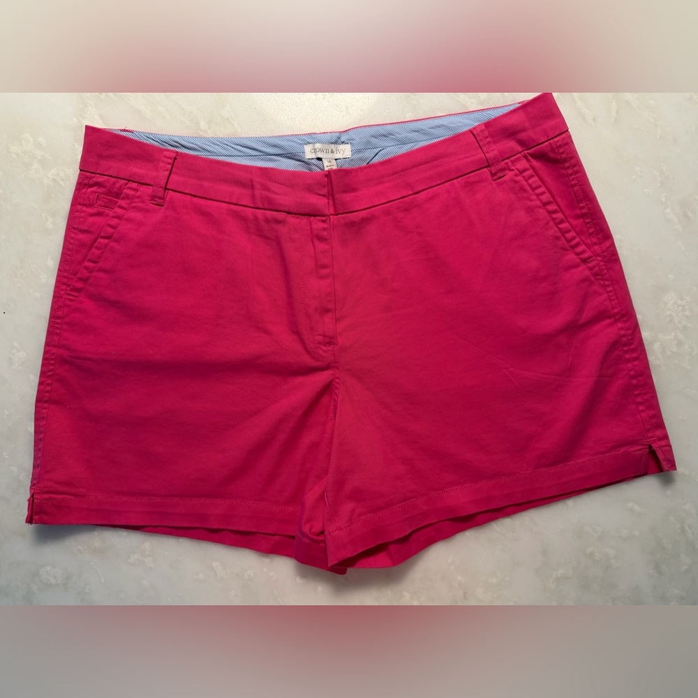 Crown & Ivy Caroline 5” Short in “Pink Pop” Sz. 16